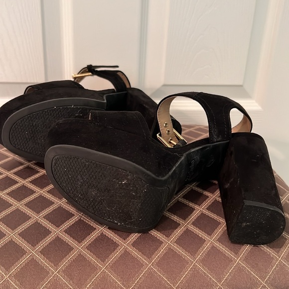 Zigi Soho Black faux suede platform sandals - Picture 6 of 7